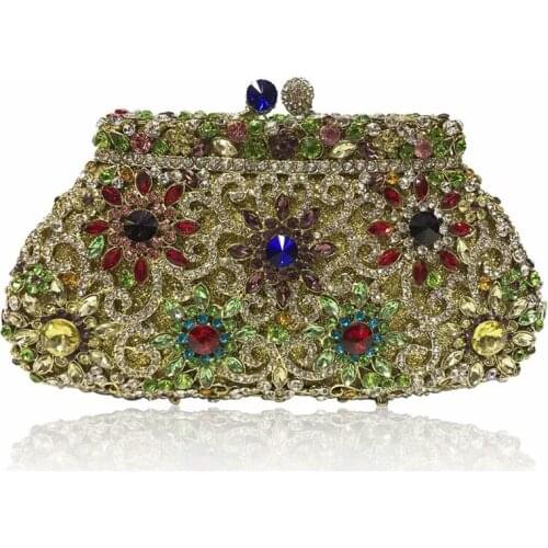 Party Small Purse Women Evening Bag 3D Flower Rhinestones Small Purse Wedding Dress Bridal Diamond Chains Shoulder Handbags