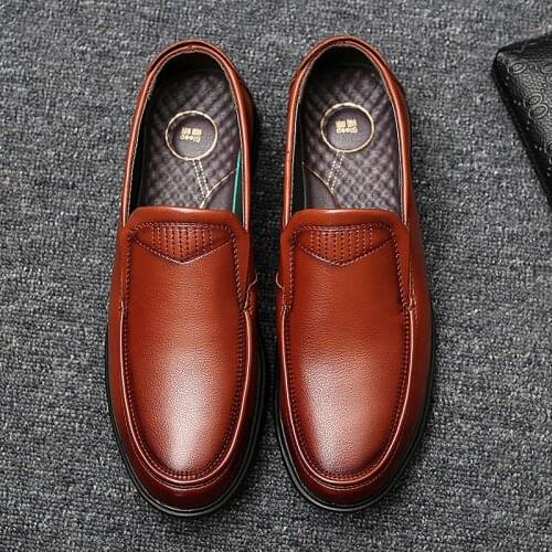 Men summer Casual de trainers zapatos casuales Mens Light Sneakers on black Breathable leather sport fashion spring Shoes Tops