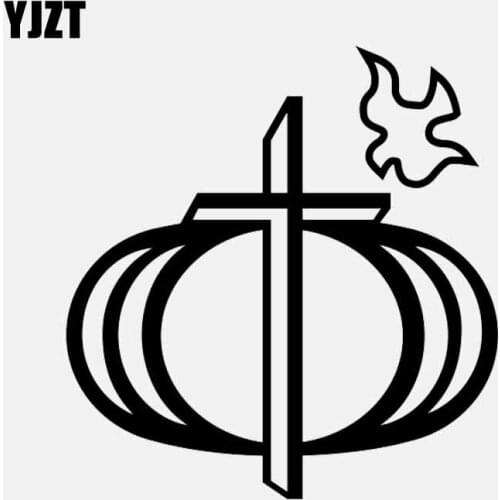 YJZT 13.7CM*14.2CM Religious Vinyl Decal Car Sticker Christian Cross With Dove And Circle Exterior Black/Silver C3-1323