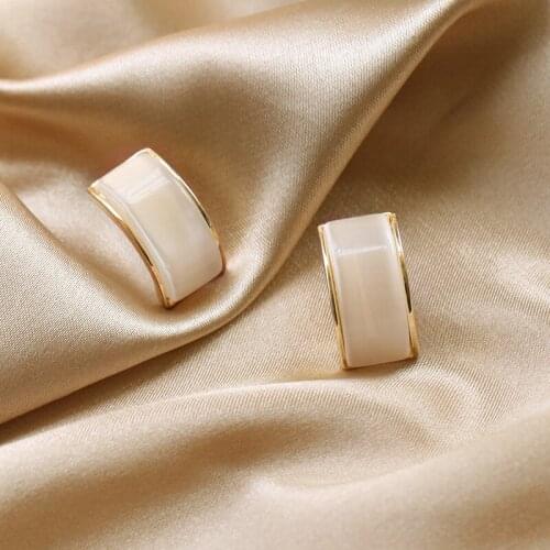 New Korean Geometric Personality Earrings Popular Earrings Elegant Simple Womens Jewelry