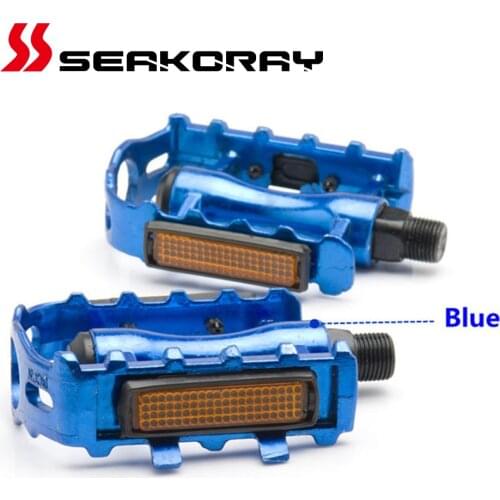 Aluminum bicycle pedals MTB Bearing Aluminum Alloy Flat Pedal Mountain Non-Slip Bike Pedals With Reflective Strips