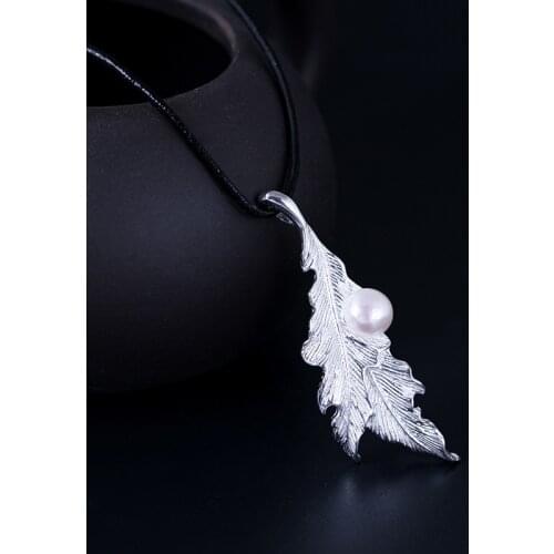 Women Accessories Brooch 925 Sterling Silver Pins Leaf Pearl Brooches Office Wear Suit Pin Luxury Fine Jewelry Work Pendant