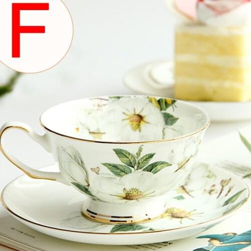 Coffee Cup Set Afternoon Tea Set Ceramic British Red Tea Cup Saucer Home Set Exquisite Bone China Retro Tea Cup Set