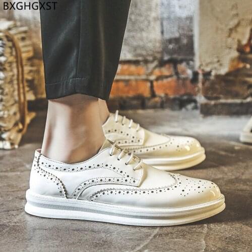 White Brogue Shoes Man Fashion Oxford Shoes for Men 2021 Designer Leather Casual Shoes Men Zapatillas De Hombre Chaussure Homme
