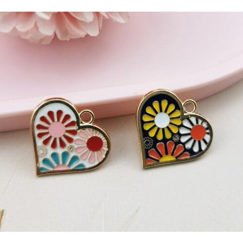 MuhNa 10pcs Colorful Flowers Heart Design Enamel Charms Pendant Metal Small Charms DIY Necklace Bracelet Lovers Jewelry Making