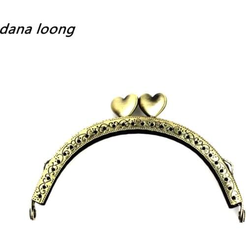 1 Piece 10.5 CM Antique Bronze Semicircle Metal Purse Frame Heart Head Kiss Clasp Handle For Bag Accessory
