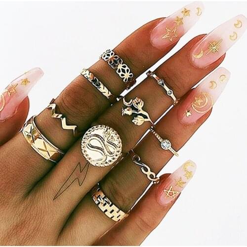 10Pcs/Set Retro Flower Rose Hollow Geometric Crystal Rattlesnake Ring Disc Statue Carved Gold Snake Ring Set Jewelry anillos