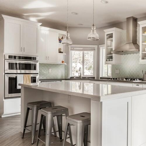 Customized Size White Shaker Door Solid Wood Kitchen Cabinets