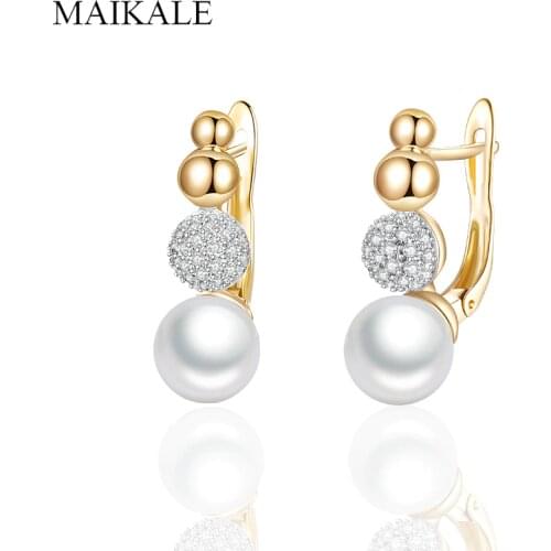 MAIKALE New Fashion Gold Three Ball Pearl Earrings Round Cubic Zirconia Stud Earrings for Women Jewelry Delicate Gifts Brincos