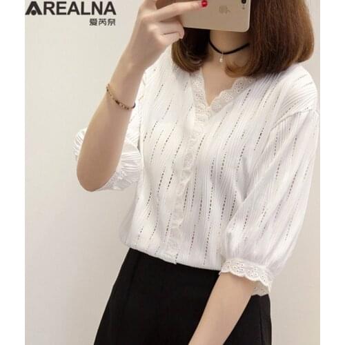 White Lace Blouse Women Shirt 2019 Summer Korean Style three quarter V-Neck Hollow Out Casual Ladies Lace Tops blusa feminina