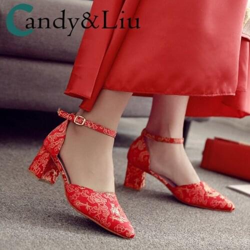 Sandals Embroidered Red High-Heeled Shoes Womens Wedding Shoes Pointed Pregnant Women Bridal Chunky Heel Show Shoes Buckle