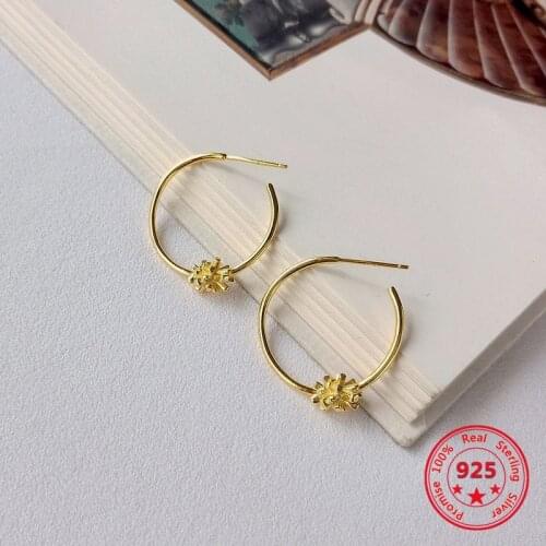 Korea Hot Style Delicate Pure 925 Sterling Silver Earrings for Women Delicate Fashion Gold Flower Hoop Earrings Jewelry