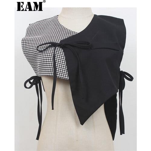 [EAM] Women Loose Fit Black Plaid Irregular Bandage Short Vest New V-collar Sleeveless Fashion Tide Spring Summer 2021 1DD8899