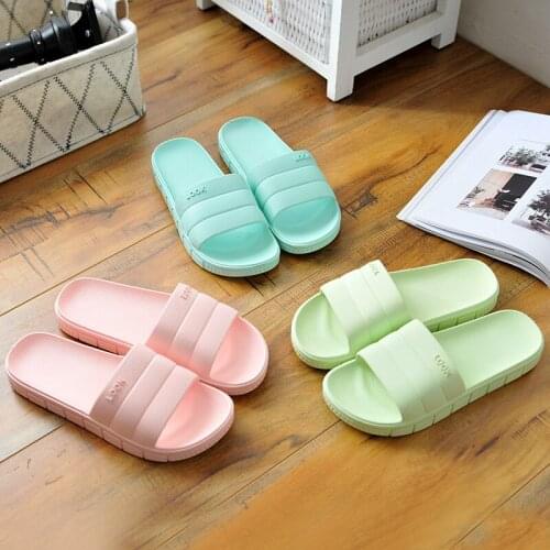 Kid Fashion Summer Slippers Men Women Soft Bottom Non-slip Bathroom Flip Flops Beach Slipper Outdoor Home Bathing Couple Shoes