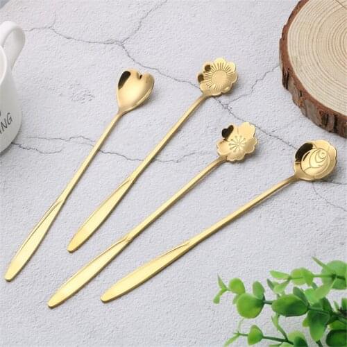 1PC 17.5cm Stainless Steel Flower Spoon With Long Handle Golden Creative Cherry Blossoms Cosmos Heart Rose Dessert Coffee Spoons