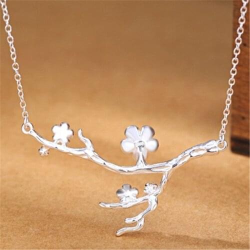 Miuoxion Retro Plum Blossom Necklace Fashion Simple Personality Punk Jewelry For Women Feature Nmour Charm Gift All Seasons