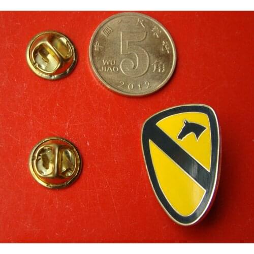 US ARMY 1ST TEAM HORSE CAVALRY DIVISION LAPEL MINI PIN BADGE Military Store