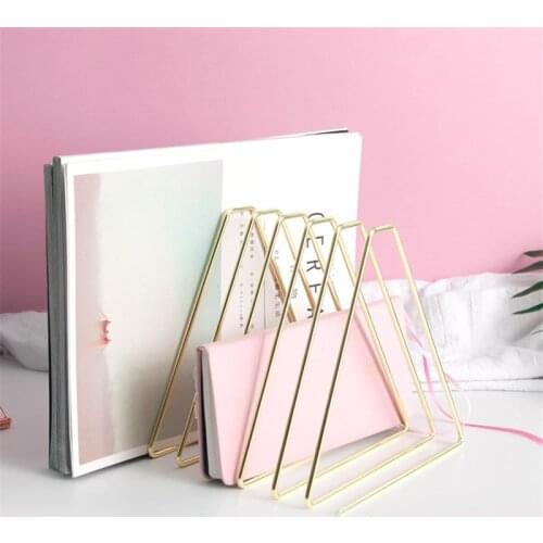 Hinweispipa Book Holders