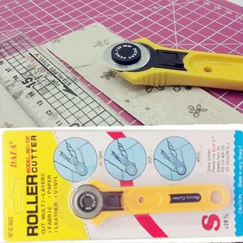 Patchwork roller wheel round knife cloth cutting knife knife 28mm Made in Taiwan For leather fabrics, etc
