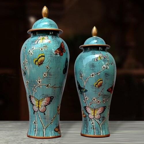 European Retro Butterfly temple jar Model Room Handicraft Decoration Jar Storage pot porcelain ceramic jar vase