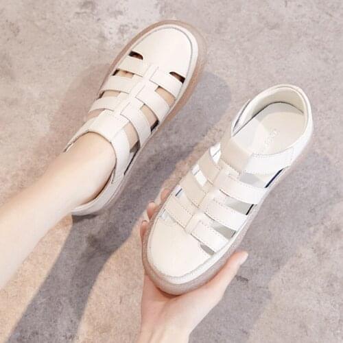 2021 Fashion New Women Sandals Close Toe Gladiator Sandals with Strap Black White Spring Summer Flats Shoes