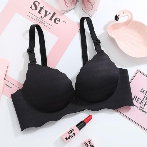 Yasemeen New Arrival Samless Striped Gather Bra Wire Free Colorful Lolita Stytle Breathable Underwear for Girls Super Push Up