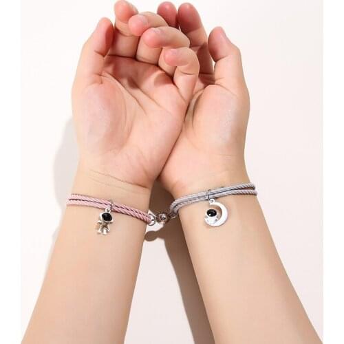 Cartoon Magnetic Couple Bracelets with Moon Robots Pendant Cute Mutually Attractive Friendship Rope Gifts for Friends d88