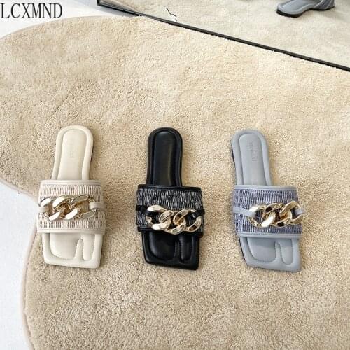 High Quality Womens Slippers 2021 New One-word Womens Slippers Fashion Black Metal Chain Flat Slippers Open Toe Sandals