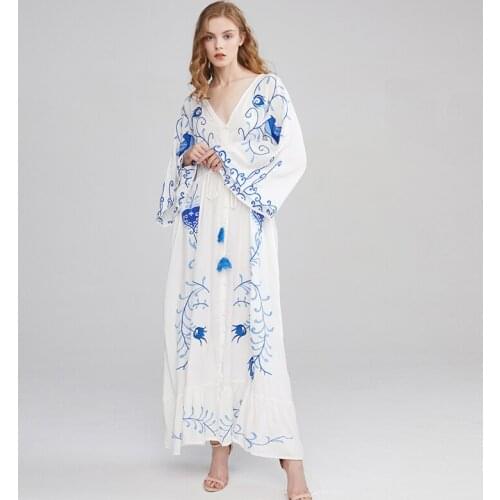 Summer new European and American style loose large size dress bohemian ethnic style retro embroidered trumpet sleeve long dress