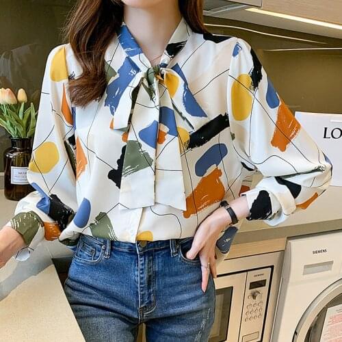 Autumn 2021 New Chiffon Shirt Bow Tie Temperament Top White Print Casual Shirts Straight Formal Work Wear Blouse
