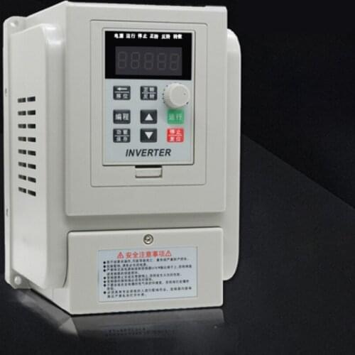 220V AC Variable Frequency Drive VFD 1-phase Input 1-phase Output Speed Controller 2.2KW Frequency Inverter Frequency Drive 12A