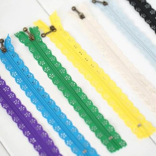 Arts Crafts 3# 20cm Nylon Coil Beautiful Lace Zippers for DIY bag Tailor Sewer Craft Wh
