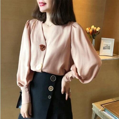 Spring Pink Shirt Women Long-sleeved Korean Loose Retro Button Blouse Ladies Solid Color Fashion V-neck Versatile Shirt Top Crop