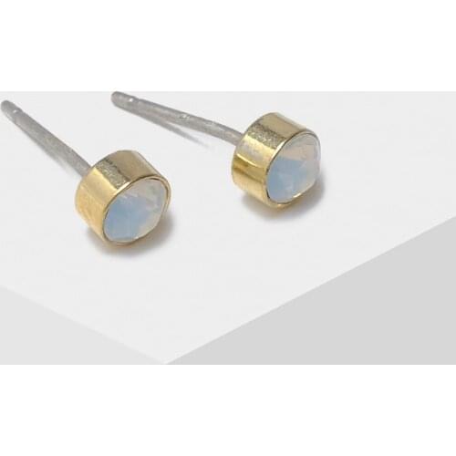 Amorita boutique A complete set of December studs