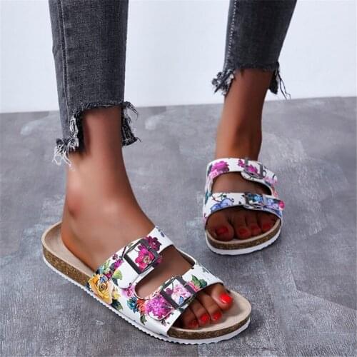LapoLaka Fashion Footwear