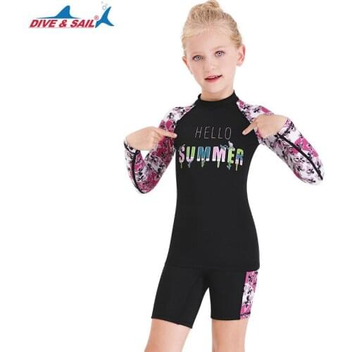 New childrens swimsuit girls sunscreen swimsuit short-sleeved shorts suit split beach snorkeling quick-drying jellyfish suit