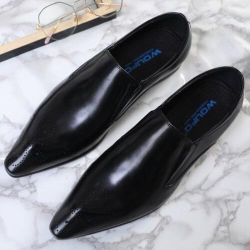 Pointed toe shoes, embossed leather mens shoes, British one-step business shoes