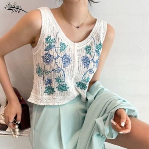 Korean summer casual sweet art hollow sleeveless top womens knitted tops embroidered flowers V-neck shirt Blusa 15625