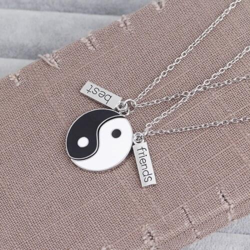 2 pcs/set Fashion couple necklace letter Pendant best friends alloy yin yang puzzle jewelry wholesale necklace women