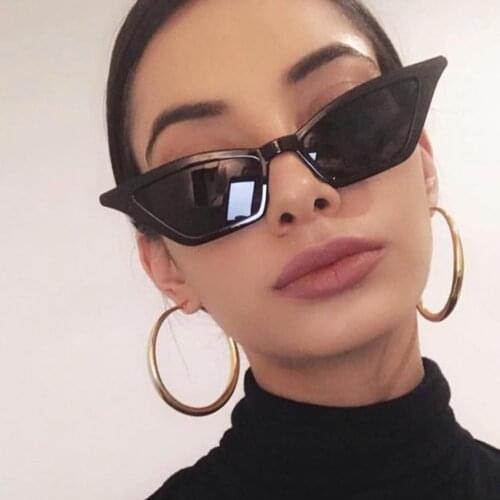 Latest Ins Fashion Small Frame Cat Eye Shape Sunglasses Ladies Retro Fashion Sunglasses Shopping Taking Pictures Sunglasses