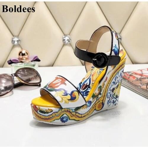 Sexy Super High Heel Wedges Women Platform Sandals One Belt Designer Open Toe Mixed Color Flower Printed Ankle Wrap Summer Shoe