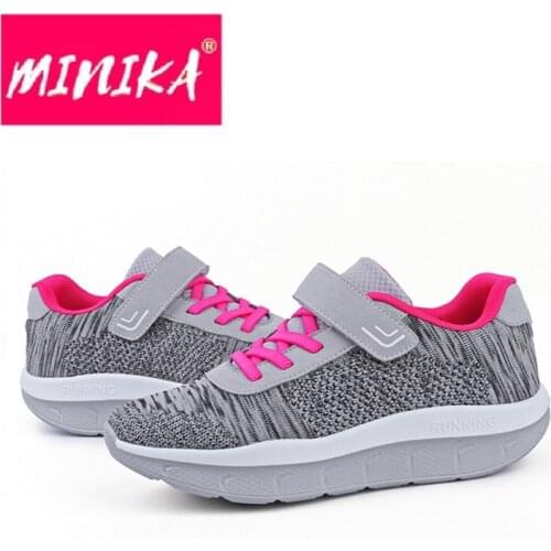 Women Sneakers Running Shoes Typical Trending Style Sports Breathable Shoes Outdoor Comfortable Men Sport Shoes AA11014