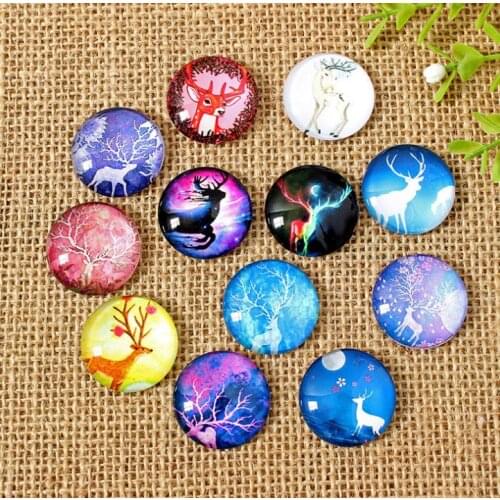 Christmas deer Glass Cabochons Round Dome Cabochons Mixed Color for Jewelry Making