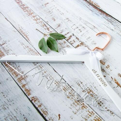 Custom Wooden Wedding Hangers,Engraved Personalized Dress Hanger, Unique Gifts for Bride,Personalized Bridesmaid Engraved Hanger