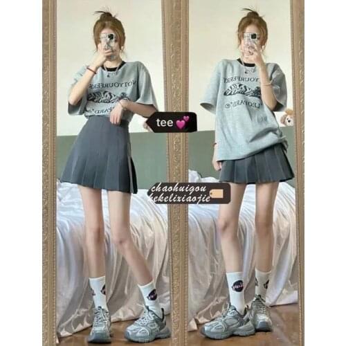 [Two-piece suit] Summer college style letter printing loose and thin short-sleeved T-shirt + wild pleated short skirt