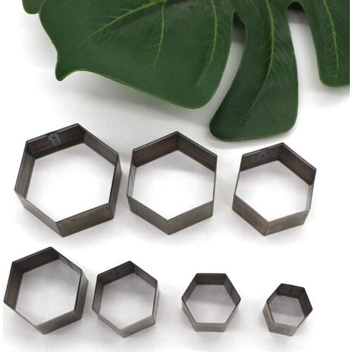 7 Pcs/Set 20/25/30/35/40/45/50mm Polygon Pendant Knife Mold Manual Leather Tool Mold Leather Knife Mold Laser Knife Mold