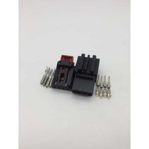 20 sets 4P Plug 7N0 972 704 3AA 972 714 Applicable to automobile Reading lamp and Taillight Seat heating plug