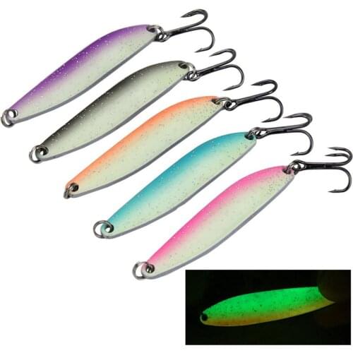 5PCS Luminous Fishing Lure Metal Iron Sequins Hard Bait Two-tone Noctilucent Fishing Lure 6.5cm On For Night Fishing Tackle