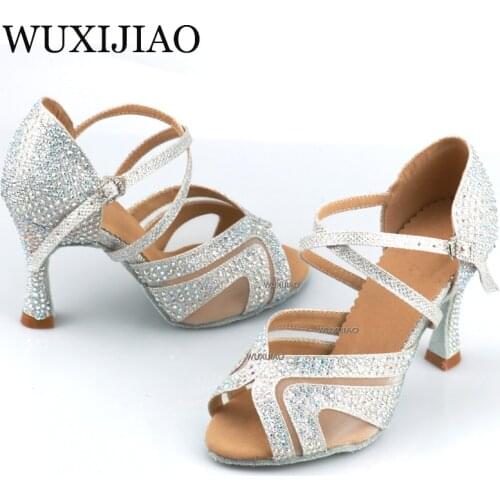 WUXIJIAO Shining Latin Dance Shoes Women Salas Ballroom Dance Shoes Pearl High Heel 9cm Waltz Software Shoes Selling Hot
