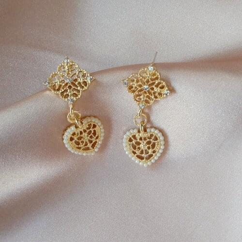 Korean Style Earrings Fashion New Temperament Net Red Hong Kong Style Simple And Versatile Pearl Crystal Peach Heart Earrings